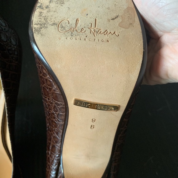 Cole Haan Brown Crocodile-Embossed Heels - Picture 4 of 10